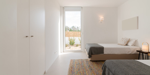 Comprar / Vender Casas Unifamiliares y Chalets en Sant Martí Sarroca · con Mobiliario y Carpintería a Medida
